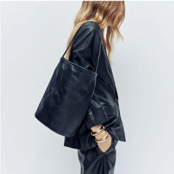 Jcrew Berkeley Bucket Bag - Picture 7 of 7